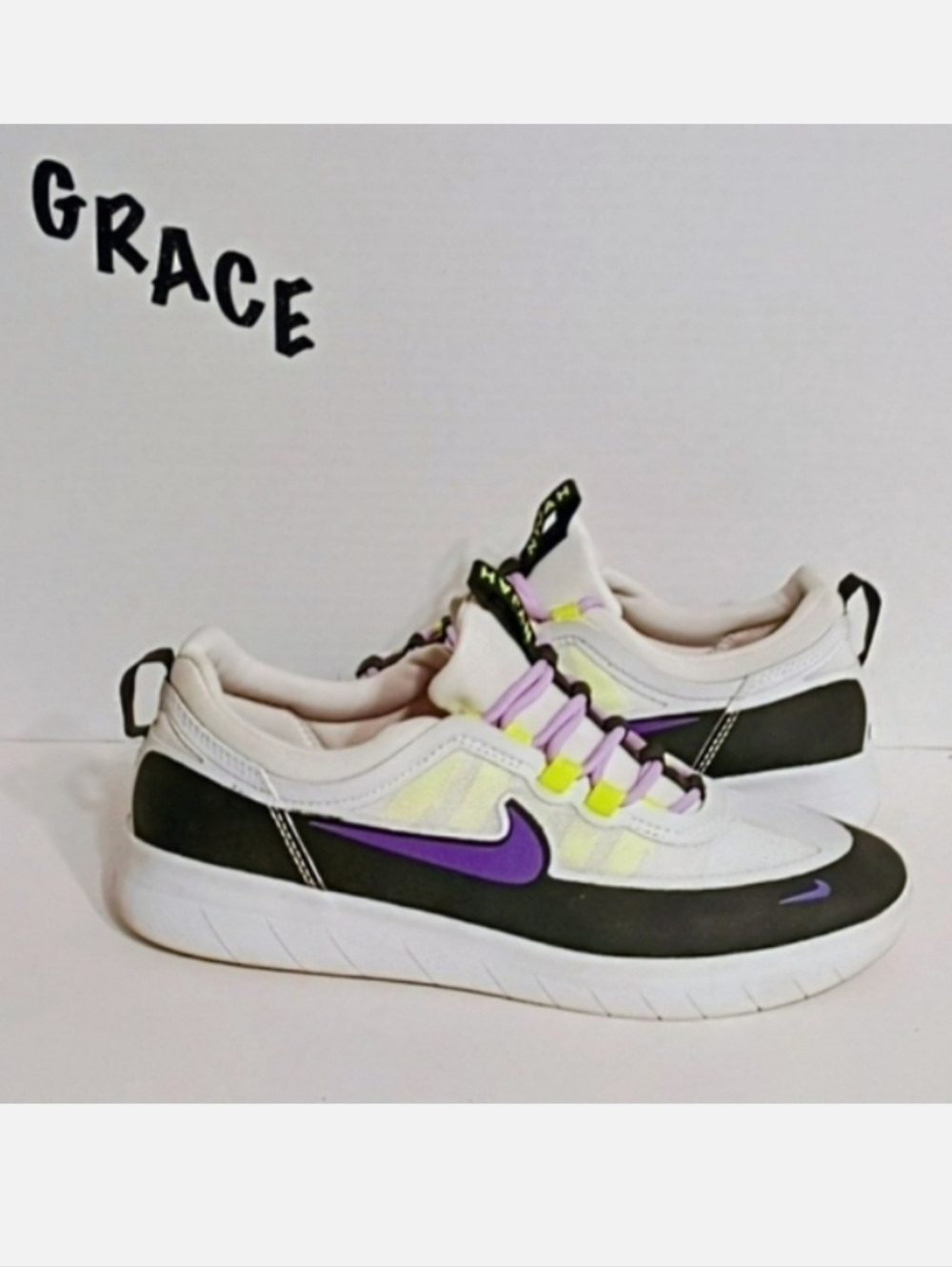 Nike NYJAH's - NWOT